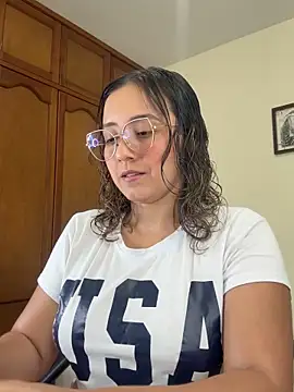 Snapshot of Kay_LustyWife chatting on September 2025 04:47:01 PM Kay LustyWife online show from September 2025 04:47:01 PM