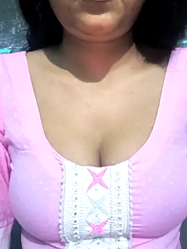 Snapshot of NEETU-89 chatting on September 2025 02:34:02 AM NEETU-89 online show from September 2025 02:34:02 AM