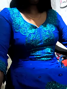 Snapshot of NEETU-89 chatting on February 2025 01:33:01 PM NEETU-89 online show from February 2025 01:33:01 PM