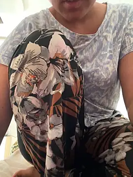 devi 01 online show from January 2025 04:04:01 AM