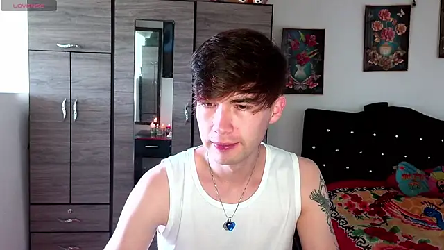 Snapshot of samael1107 chatting on April 2026 05:05:01 PM samael1107 online show from April 2026 05:05:01 PM