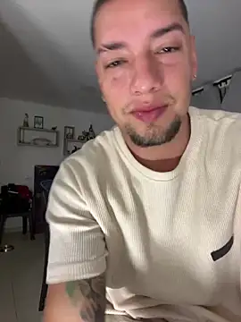 Snapshot of MrSoulMommy chatting on January 2025 10:28:01 AM MrSoulMommy online show from January 2025 10:28:01 AM