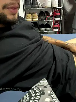 Snapshot of MrSoulMommy chatting on November 2025 08:24:02 PM MrSoulMommy online show from November 2025 08:24:02 PM