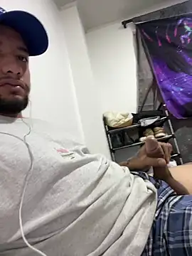 Snapshot of MrSoulMommy chatting on October 2025 01:44:02 PM MrSoulMommy online show from October 2025 01:44:02 PM