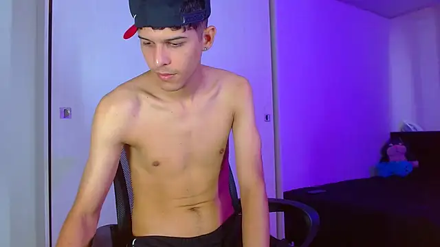 LiamGadiell online show from January 2025 01:35:01 PM