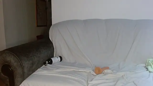 Vanessa Aniston online show from February 2026 07:57:02 PM