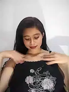 Alexandra 65 online show from December 2025 05:36:01 PM