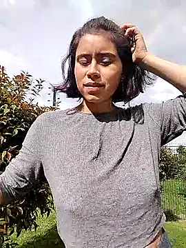 Alexandra 65 online show from February 2026 02:03:01 PM