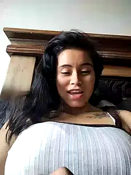 Snapshot of Alexandra_65 chatting on October 2025 03:55:01 PM Alexandra 65 online show from October 2025 03:55:01 PM