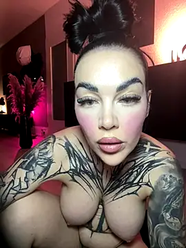 PalinaPr online show from November 2025 06:35:02 PM