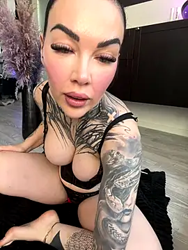 PalinaPr online show from November 2025 11:58:02 AM