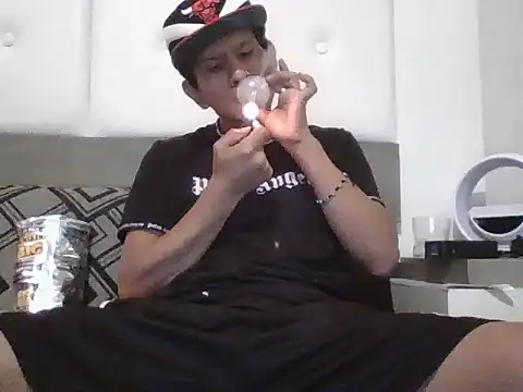 Snapshot of oiram27 chatting on November 2025 09:41:01 PM oiram27 online show from November 2025 09:41:01 PM