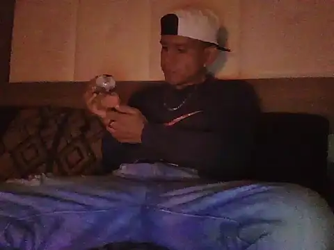 Snapshot of oiram27 chatting on November 2025 10:08:01 AM oiram27 online show from November 2025 10:08:01 AM