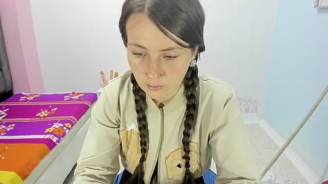 lauren rios7 online show from October 2025 02:41:01 PM