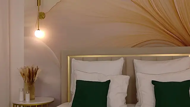 milaleoneli online show from March 2026 02:50:01 PM