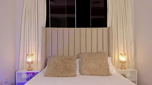 Aliison Smith online show from April 2026 03:30:01 AM