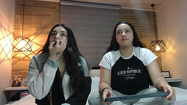 Snapshot of Scarlett_Jazmin chatting on December 2025 10:05:02 AM Scarlett Jazmin online show from December 2025 10:05:02 AM