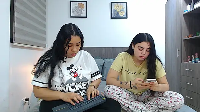 Snapshot of Scarlett_Jazmin chatting on April 2026 07:46:01 AM Scarlett Jazmin online show from April 2026 07:46:01 AM