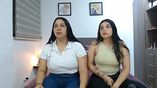 Snapshot of Scarlett_Jazmin chatting on May 2026 04:55:01 AM Scarlett Jazmin online show from May 2026 04:55:01 AM