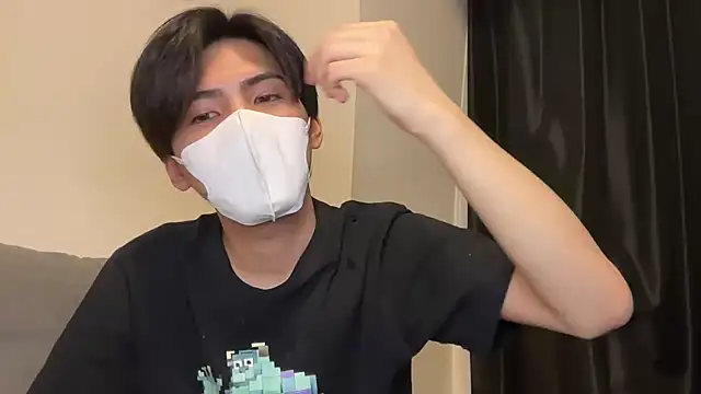 Lio kun online show from February 2025 12:04:01 PM