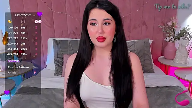 Mayzzie online show from February 2026 07:14:01 PM