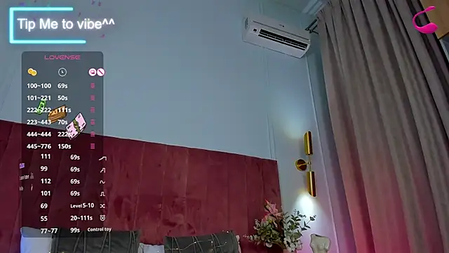 Mayzzie online show from October 2025 07:29:01 PM