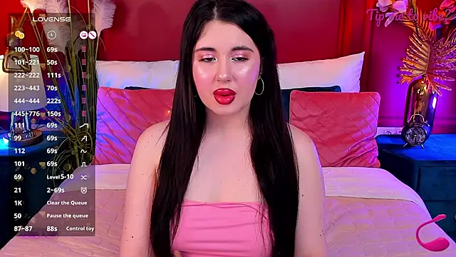 Mayzzie online show from April 2026 07:20:02 PM