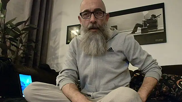 Kingsscepter online show from April 2026 07:58:02 PM