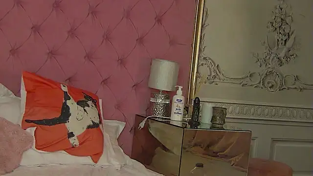 MisshaNight online show from February 2026 05:18:01 AM