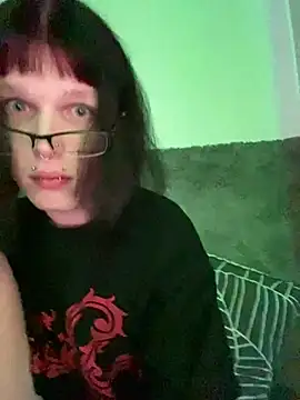 Snapshot of Kasaiq chatting on January 2025 04:03:01 PM Kasaiq online show from January 2025 04:03:01 PM