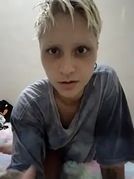 Luci foxx online show from February 2026 09:45:02 PM