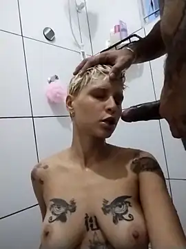 Luci foxx online show from February 2026 09:45:01 PM