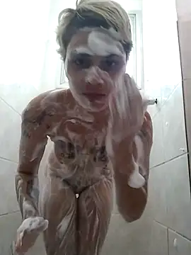 Snapshot of Luci_foxx chatting on December 2024 06:11:01 PM Luci foxx online show from December 2024 06:11:01 PM