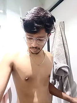 skinnyyyyyyyyy online show from April 2026 03:13:02 AM