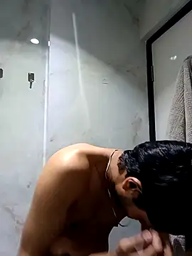 skinnyyyyyyyyy online show from February 2026 04:47:01 AM