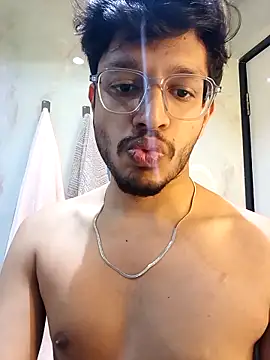 skinnyyyyyyyyy online show from April 2026 04:58:01 AM