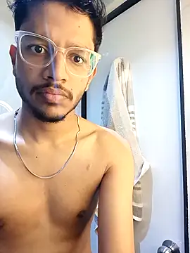 skinnyyyyyyyyy online show from October 2025 03:21:01 AM
