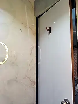 skinnyyyyyyyyy online show from April 2026 04:19:01 AM