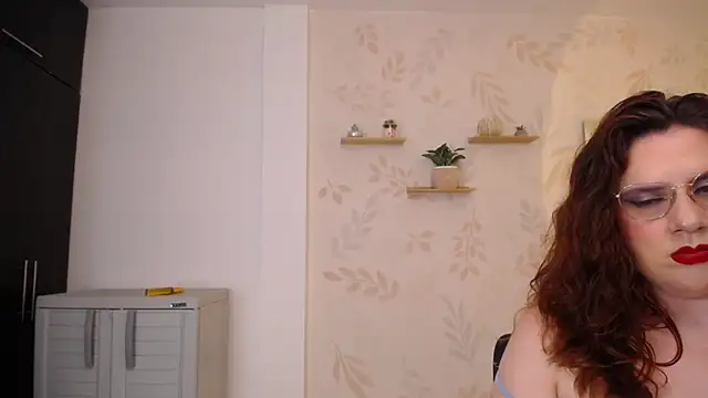 MartinaGuzmann online show from December 2025 11:49:03 PM