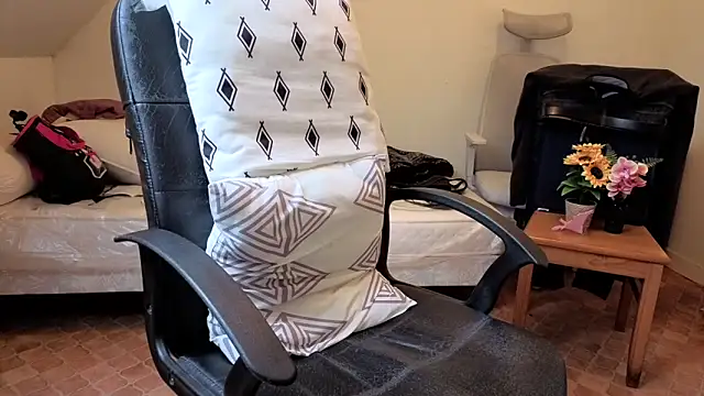 SteveStiffbone online show from November 2025 01:55:01 PM