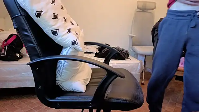 SteveStiffbone online show from November 2025 02:42:02 PM