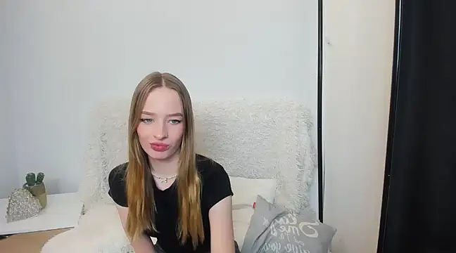 Snapshot of LilaGold chatting on January 2025 06:52:01 PM LilaGold online show from January 2025 06:52:01 PM