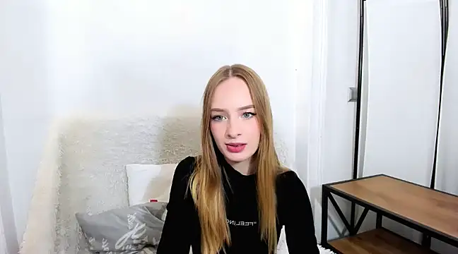 Snapshot of LilaGold chatting on December 2024 07:39:01 PM LilaGold online show from December 2024 07:39:01 PM