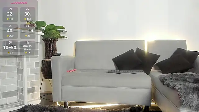 Selenecollins online show from October 2025 12:28:01 PM