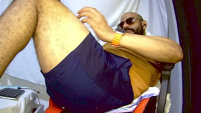 bruce bigg online show from December 2025 10:16:01 PM