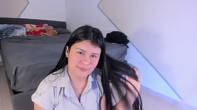 Snapshot of Elalove_ chatting on December 2025 12:31:02 PM Elalove online show from December 2025 12:31:02 PM