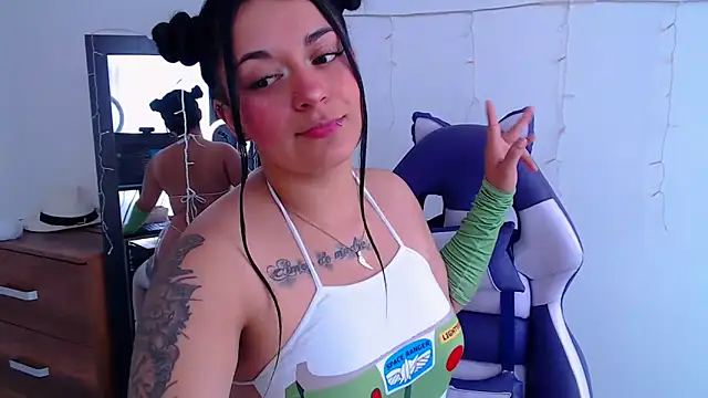 Samanta james19 online show from February 2026 06:07:01 PM