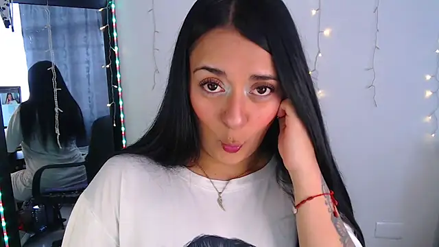 Samanta james19 online show from May 2026 05:17:02 PM