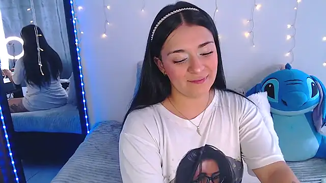 Samanta james19 online show from April 2026 06:11:02 PM