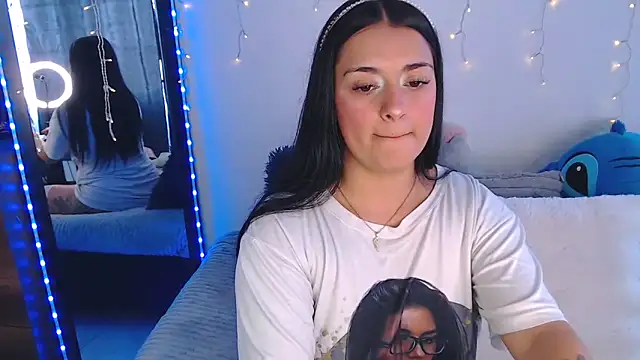 Samanta james19 online show from April 2026 06:10:02 PM